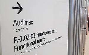 Audimax in Brailleschrift