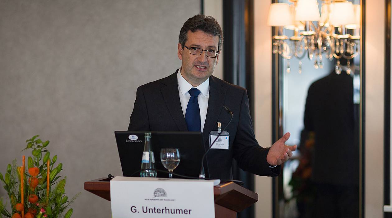 Gerold Unterhumer hält Vortrag auf Radiologie-Kongress in Berlin