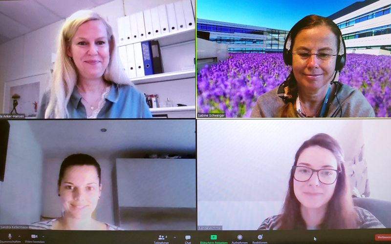 Bildschirmfoto von vier Frauen in einem virtuellen Meetingtool