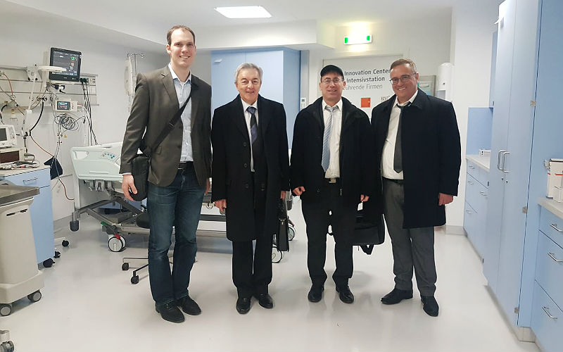 Franz Werner, Eduard Yakubov, Samuel Goldberg und Refael Barkan im OP Innovation Center