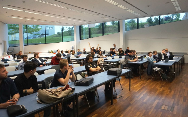 Studierende beim Legal Tech Hackathon 2019