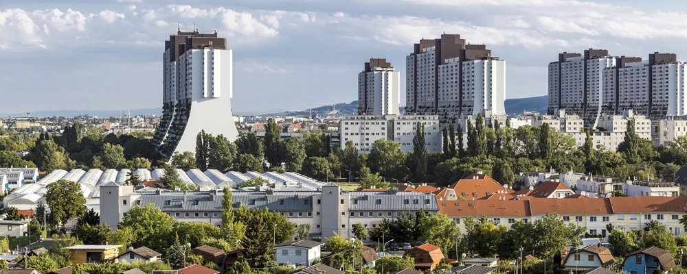 Häuser in Wien, im Mittelpunkt Wohnpark Alt Erlaa