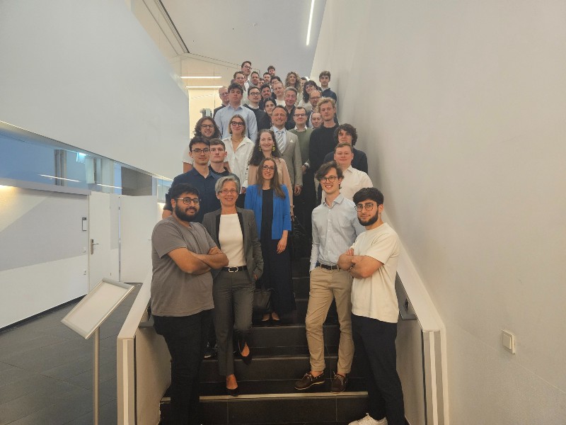 Die Teilnehmer*innen des LegalTech Hackathons.